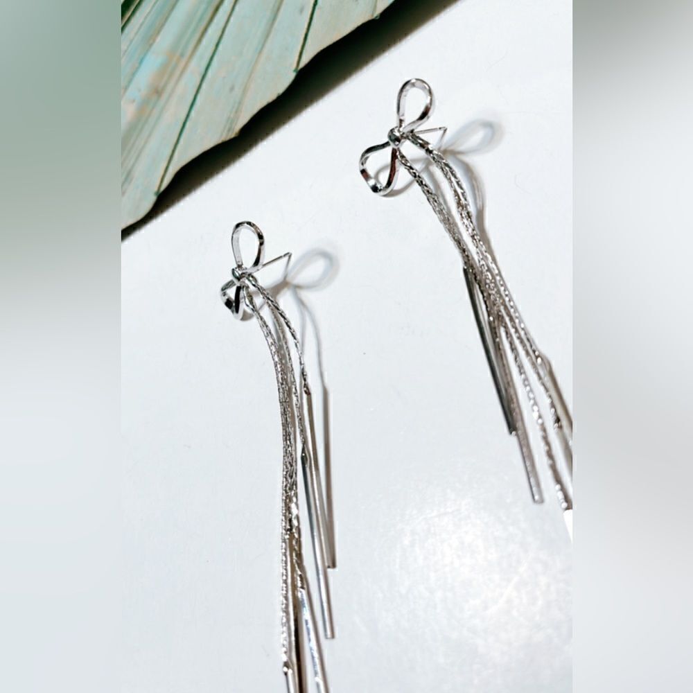 Silver bow dangle earrings #112 - Picture 3 of 4